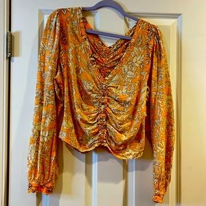 NWT Free People V-neck long sleeve top - size Large